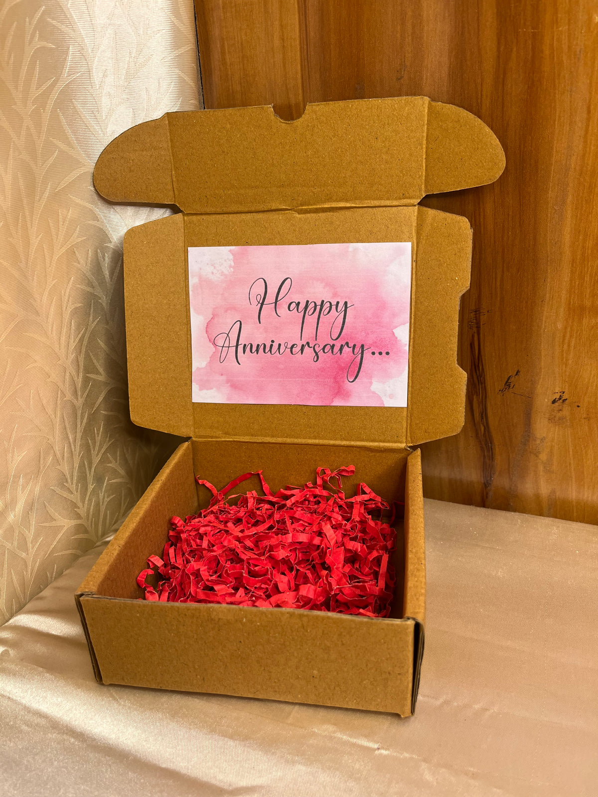 β¨ Happy Anniversary Gift Box