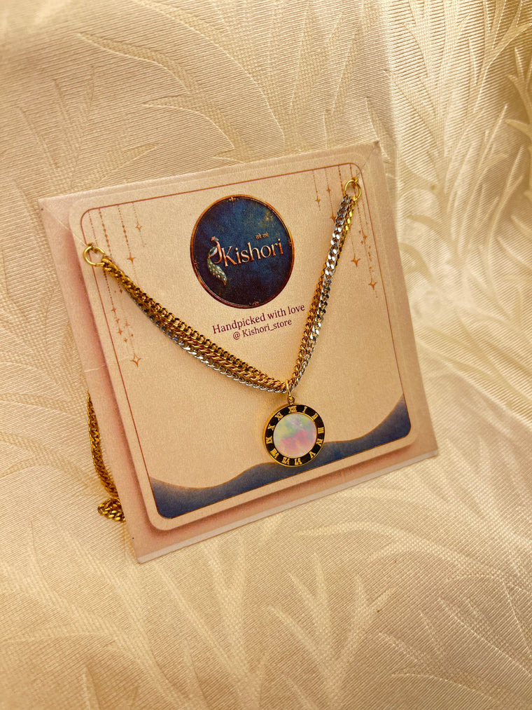 Three-Tone Aura Necklace 💫